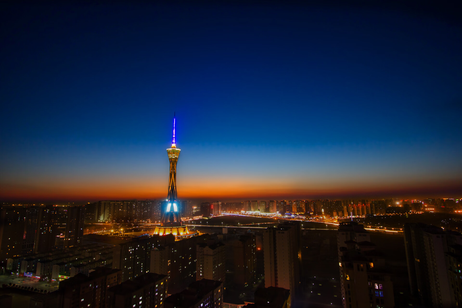 九游网页版官网入口-“法甲强队纷争不断，争夺冠军进入最后冲刺”，法甲冲突